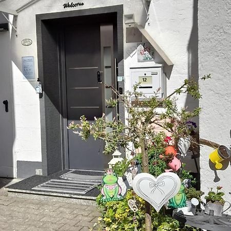Ferienwohnung Mit Kleinem Garten Sonnenbühl Esterno foto