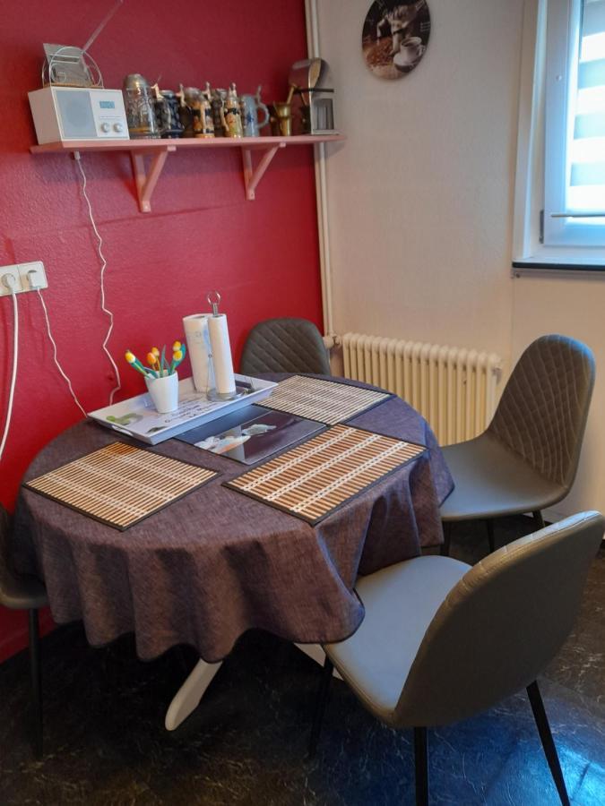 Ferienwohnung Mit Kleinem Garten Sonnenbühl Esterno foto